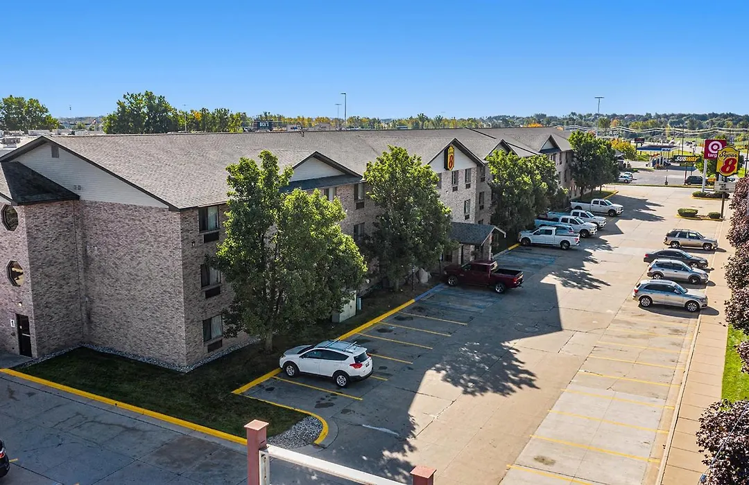 Super 8 By Wyndham Mt. Pleasant-1