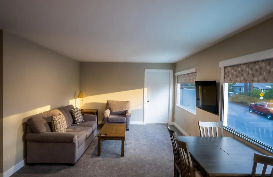 Scott'S Inn & Suites-1