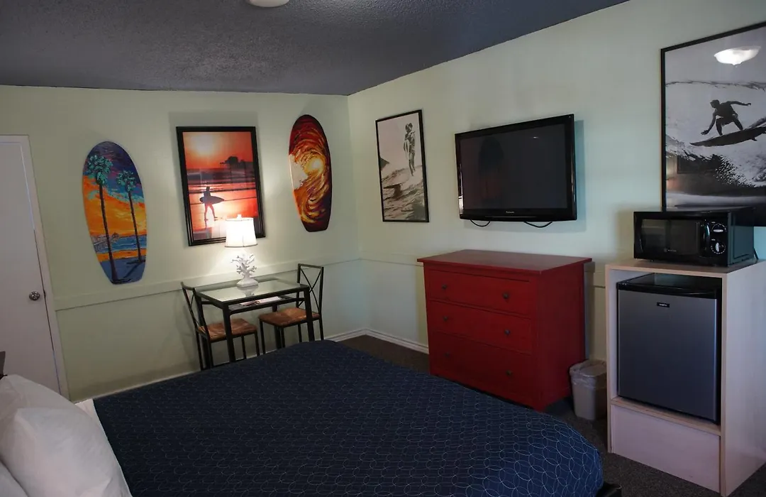 Huntington Surf Inn-1