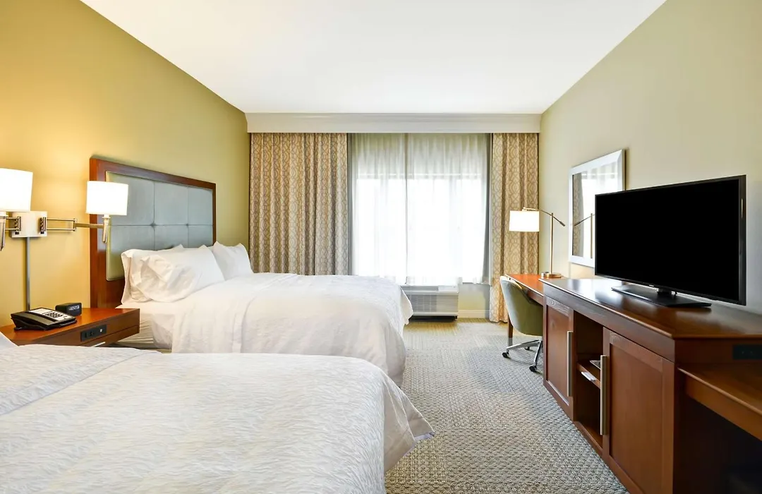 Hampton Inn & Suites Charleston Airport-1