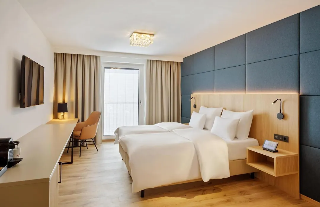 Austria Trend Hotel Maximilian-1