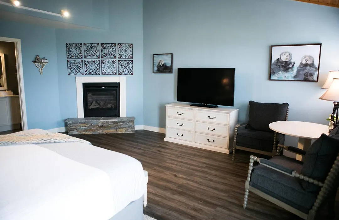 Sea Otter Inn-1