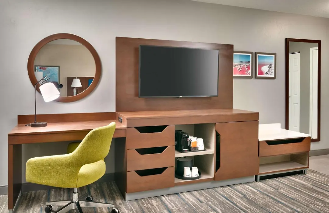 Hampton Inn & Suites Salt Lake City Airport-1