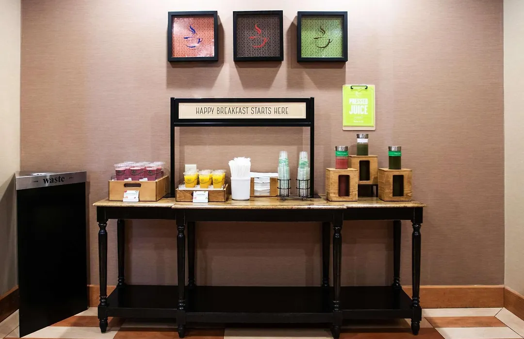 Hampton Inn Gloucester-1