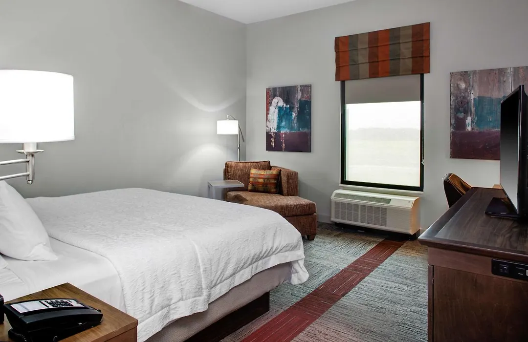 Hampton Inn & Suites By Hilton Pittsburg Kansas Crossing Casino Near Psu-1