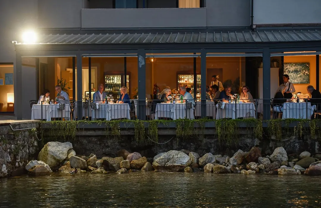 Bella Hotel&Restaurant with private dock for mooring boats-1