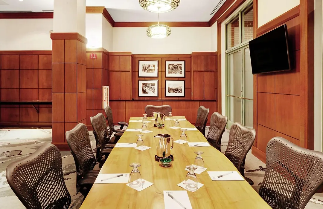 Hilton Garden Inn Evanston-1