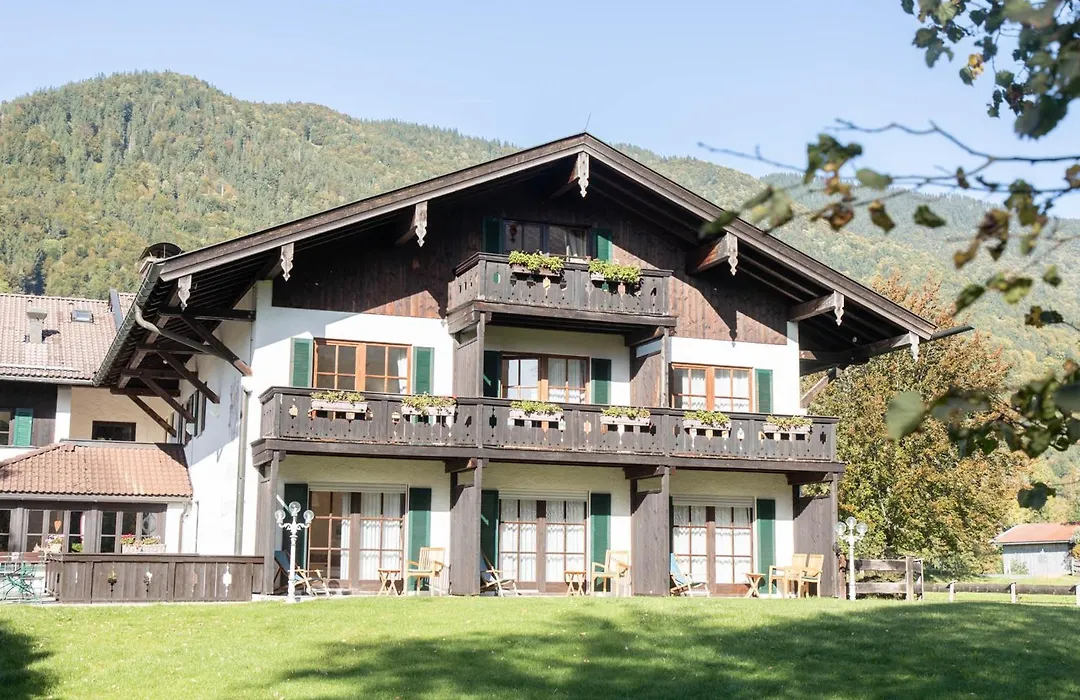 Hotel Bachmair Alpina-1