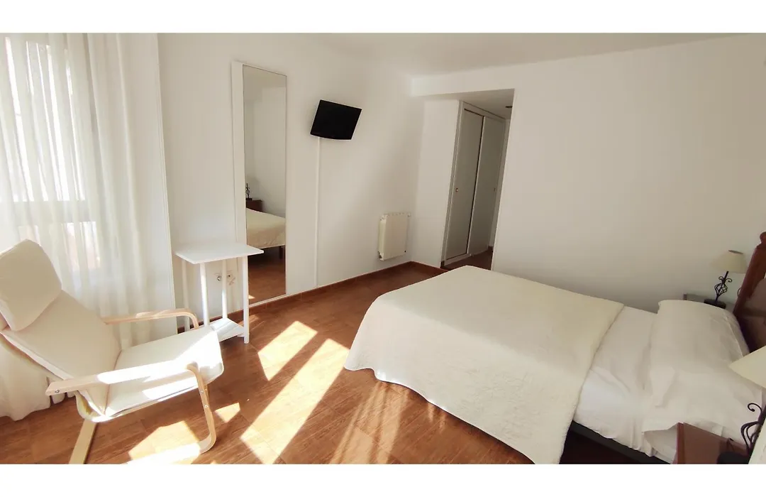Pension Villa **-1