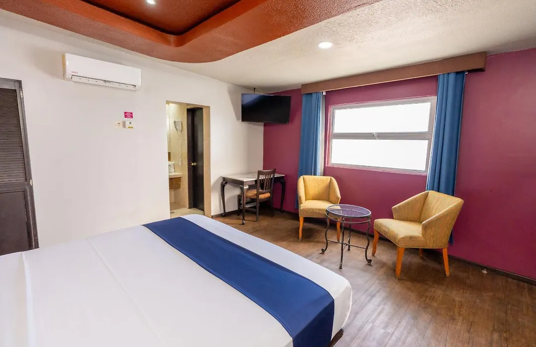 Hotel Rose Ensenada-1