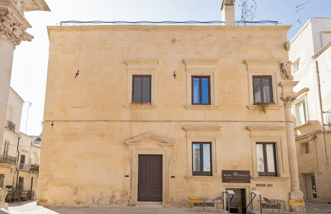 Vico dei Bolognesi Palazzo Personè-1