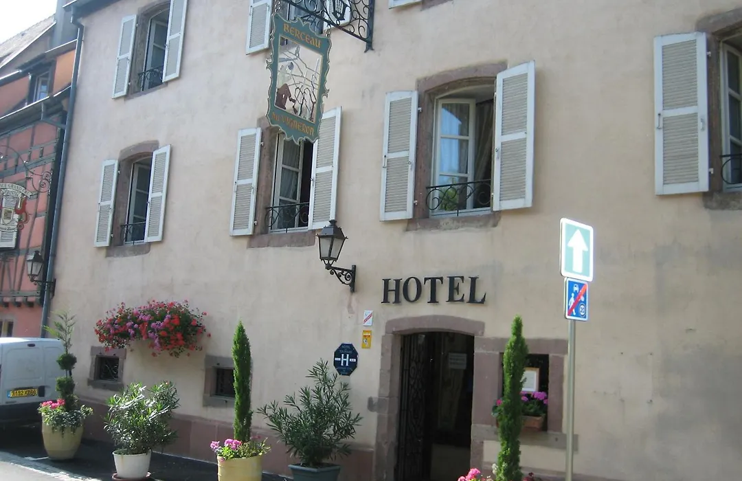 Hôtel Berceau Du Vigneron-1