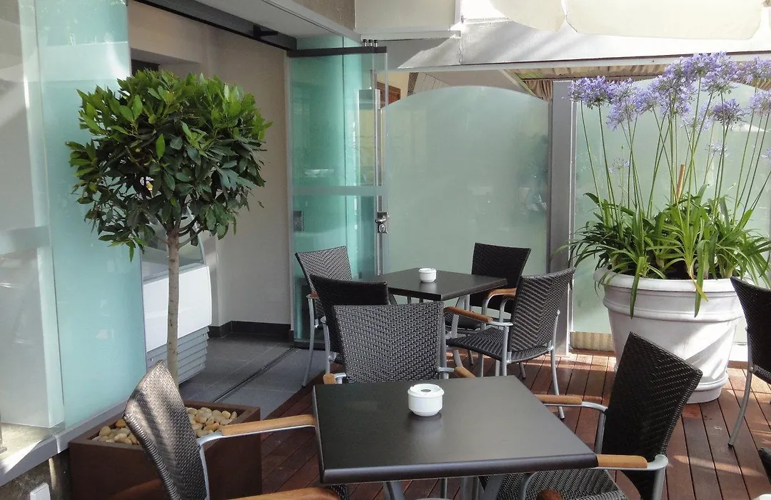 Hotel Avenida 31-1