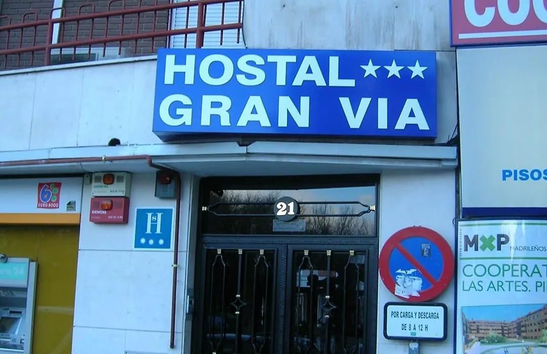 Hostal Gran Vía-1