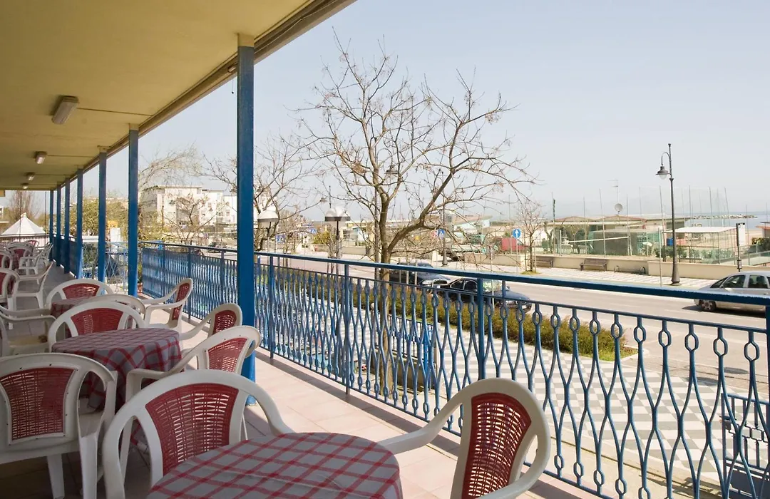 Hotel Moja-1