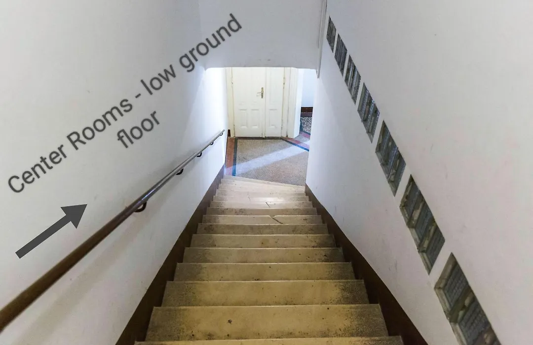 Center Rooms With Terrace-1