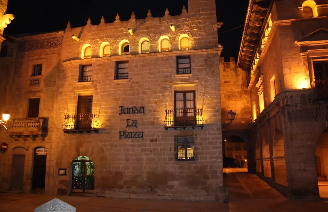Fonda la Plaza-1