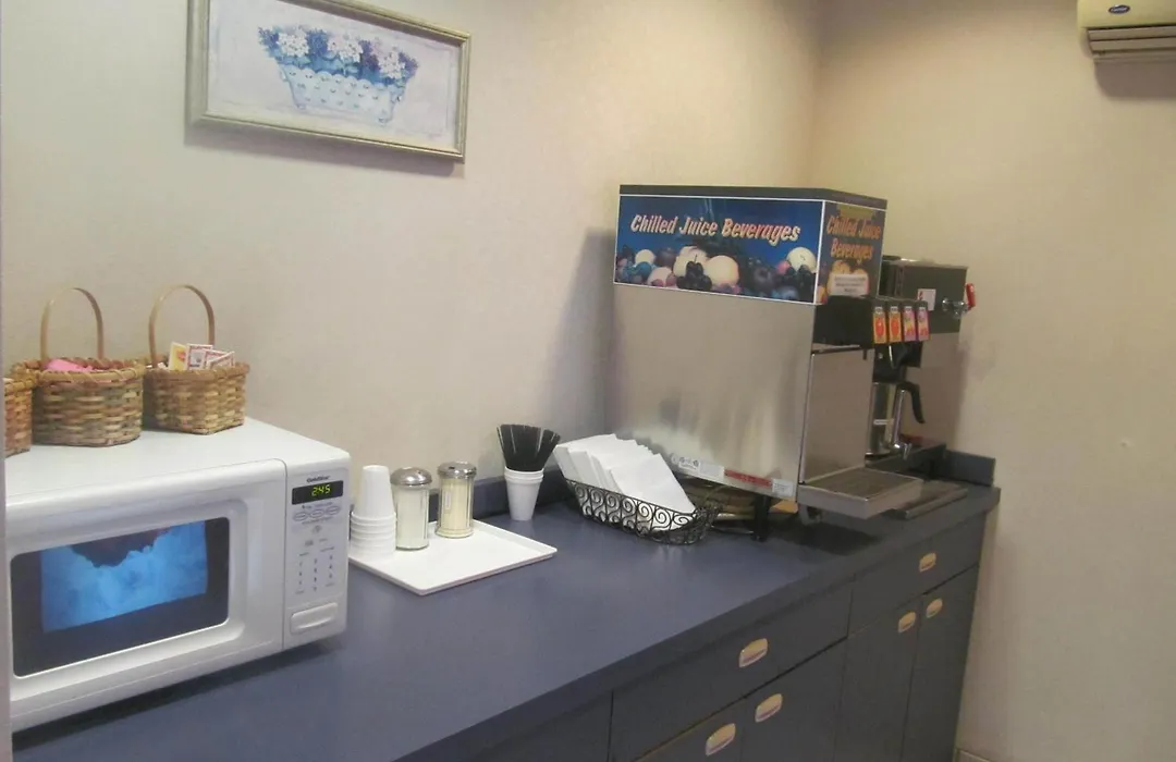 Microtel Inn By Wyndham Champaign-1