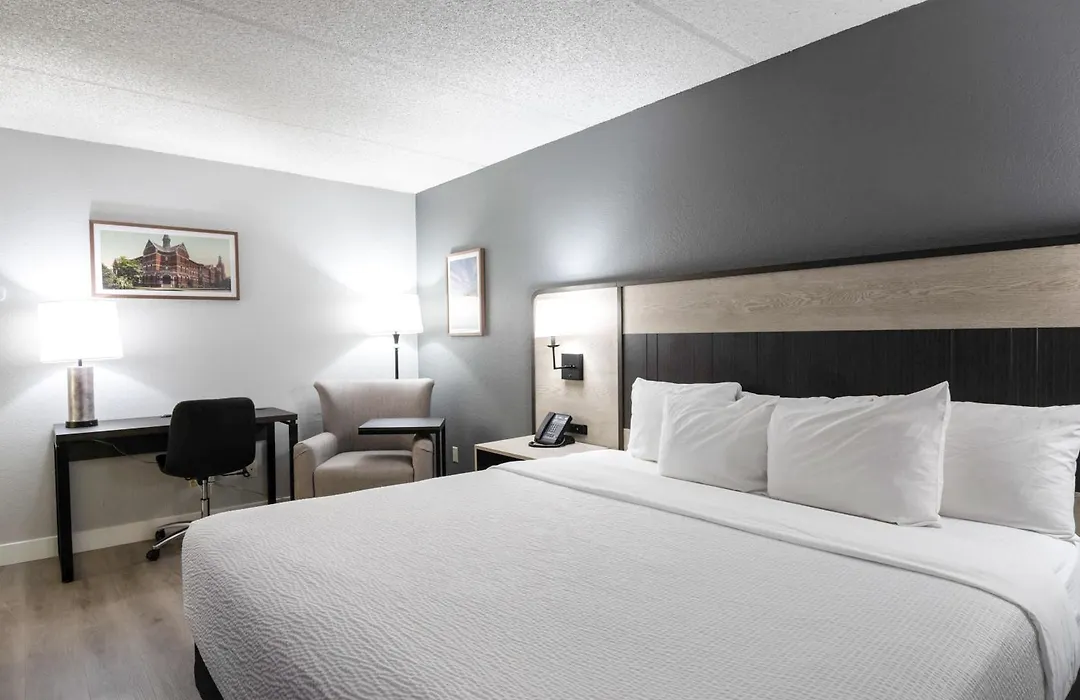 La Quinta Inn By Wyndham Stockton-1