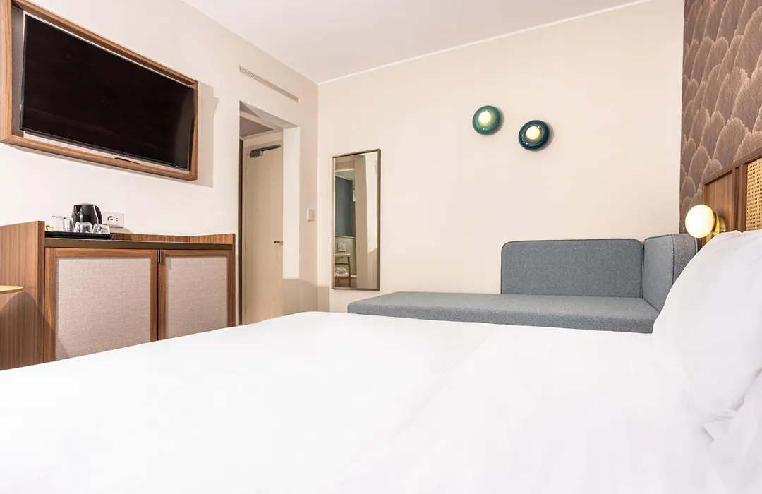Hotel Diana-1