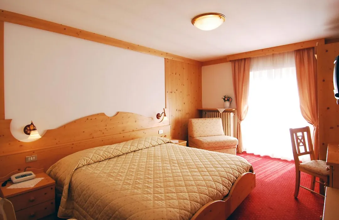 Hotel Cristallo-1