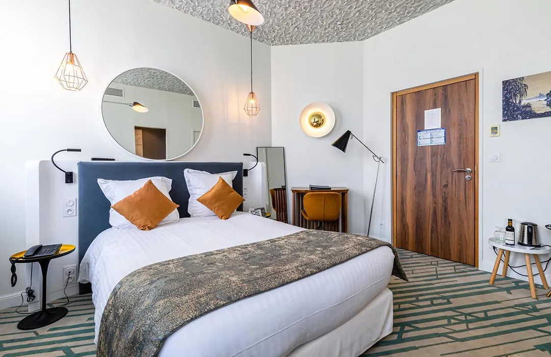 Hotel Le Saint Gelais-1