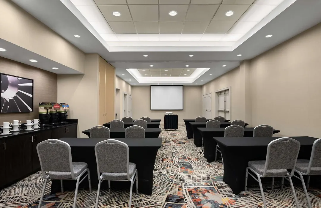 Embassy Suites By Hilton Newark Airport-1