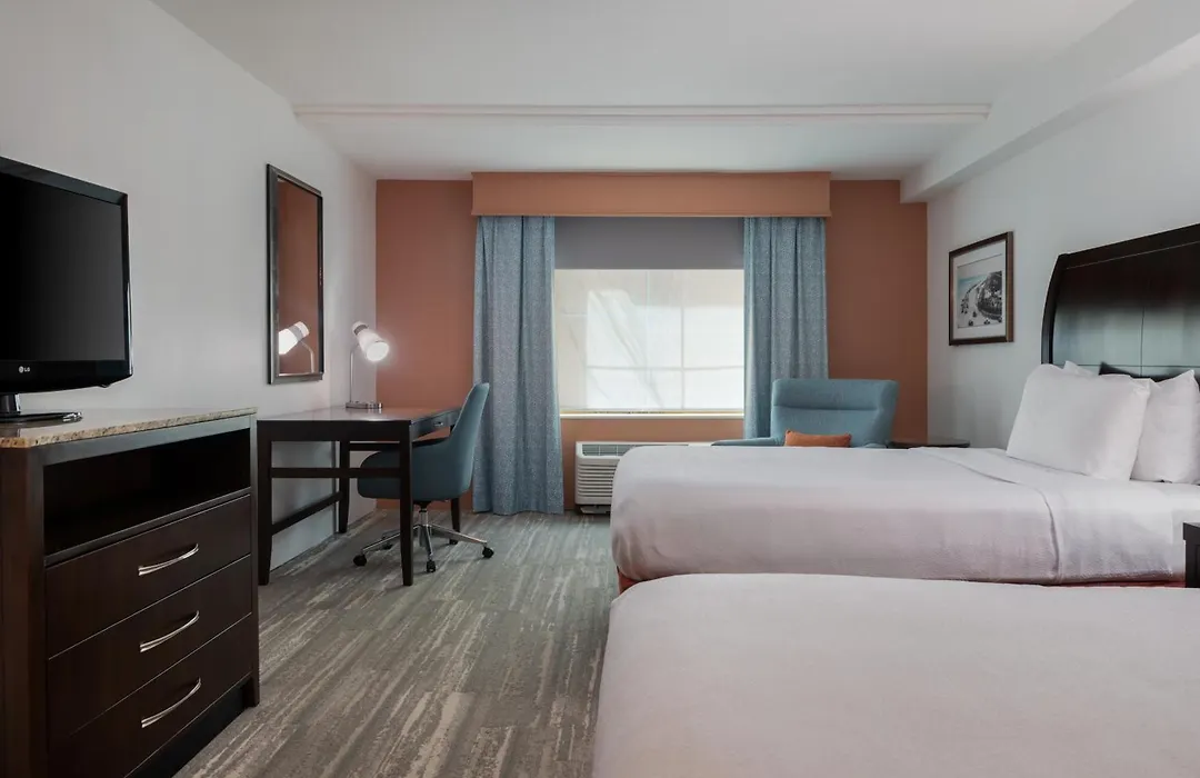 Hilton Garden Inn Daytona Beach Oceanfront-1