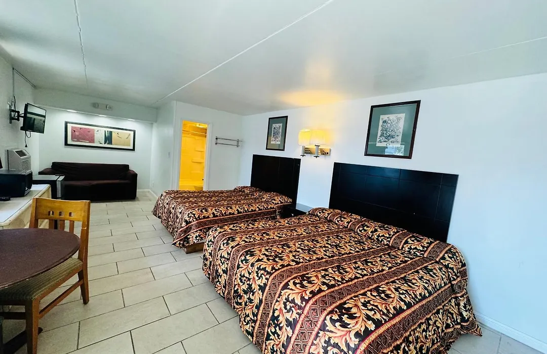 Skyview Manor Motel-1