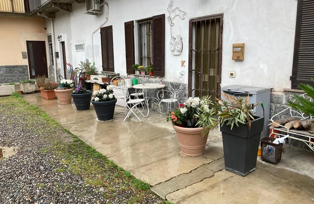 Room Saronno + B&B-1