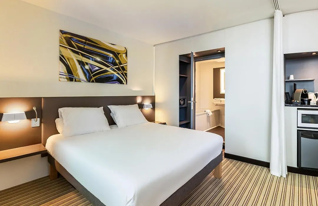 Novotel Suites Lille Europe-1