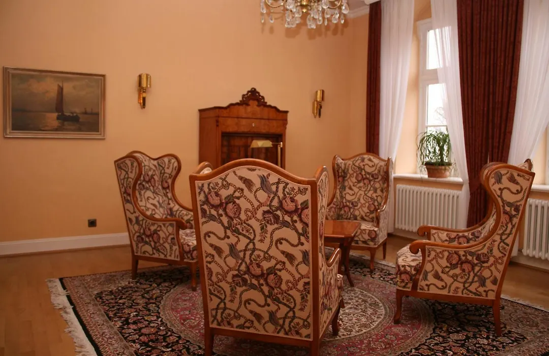 Hotel Altes Gymnasium-1