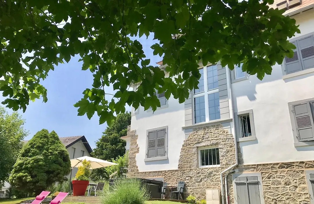 LES ÉCRINS - B&B with jacuzzi-1