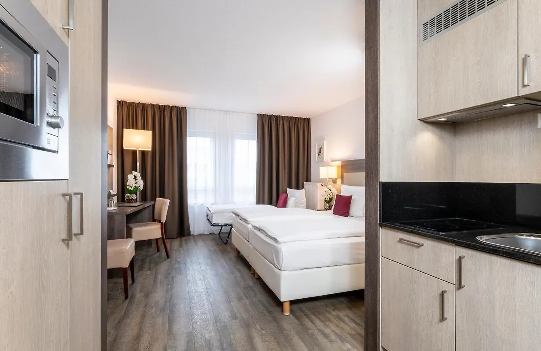 Hotel Newton Karlsruhe-1