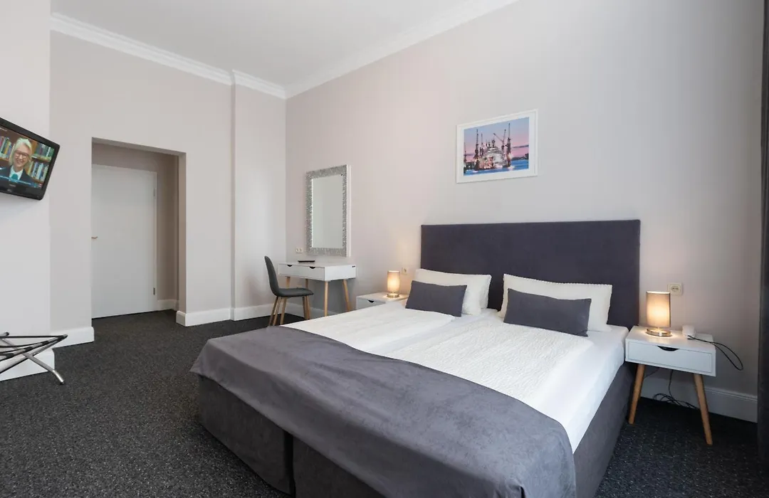Hotel Commodore-1