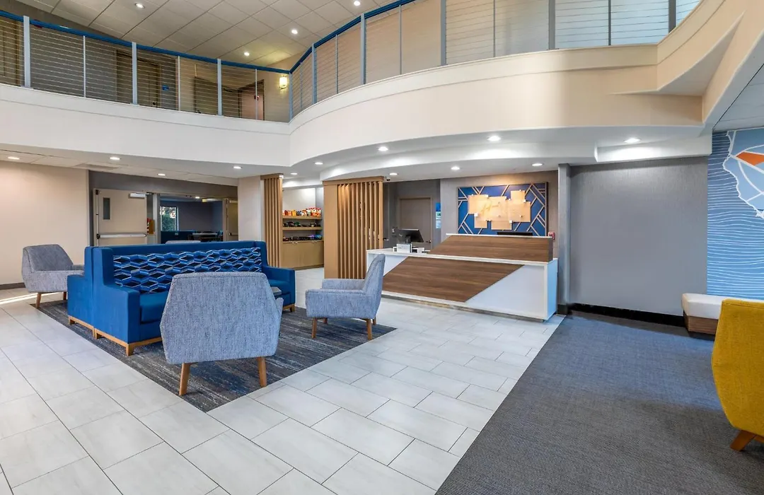 Holiday Inn Express & Suites Lathrop By Ihg-1