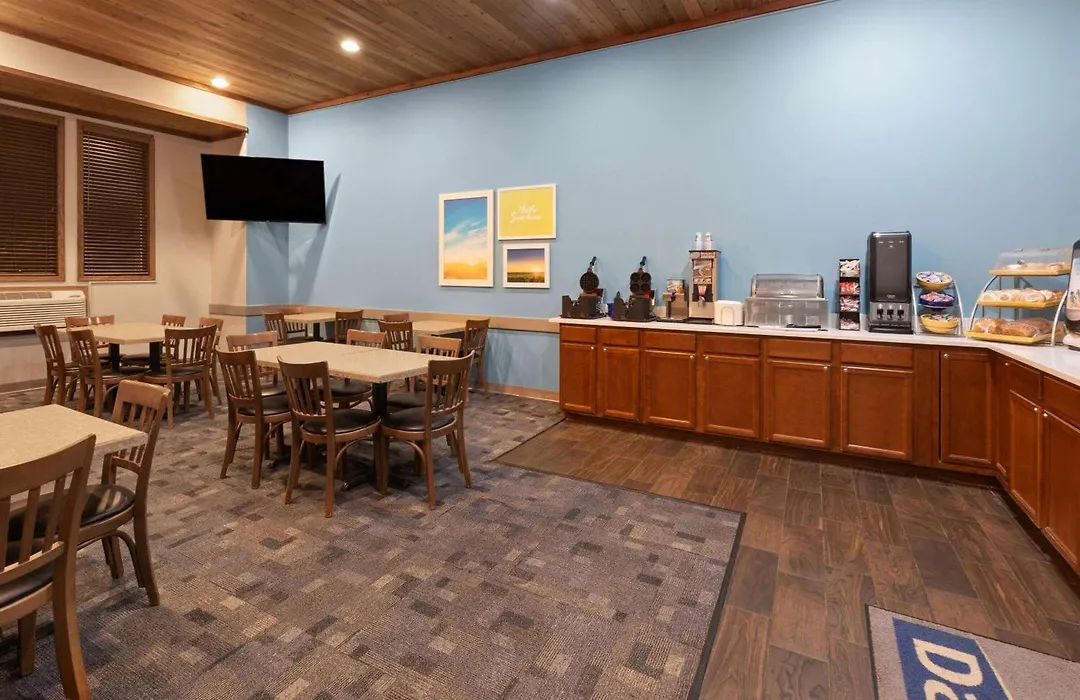 Days Inn By Wyndham Hutchinson-1