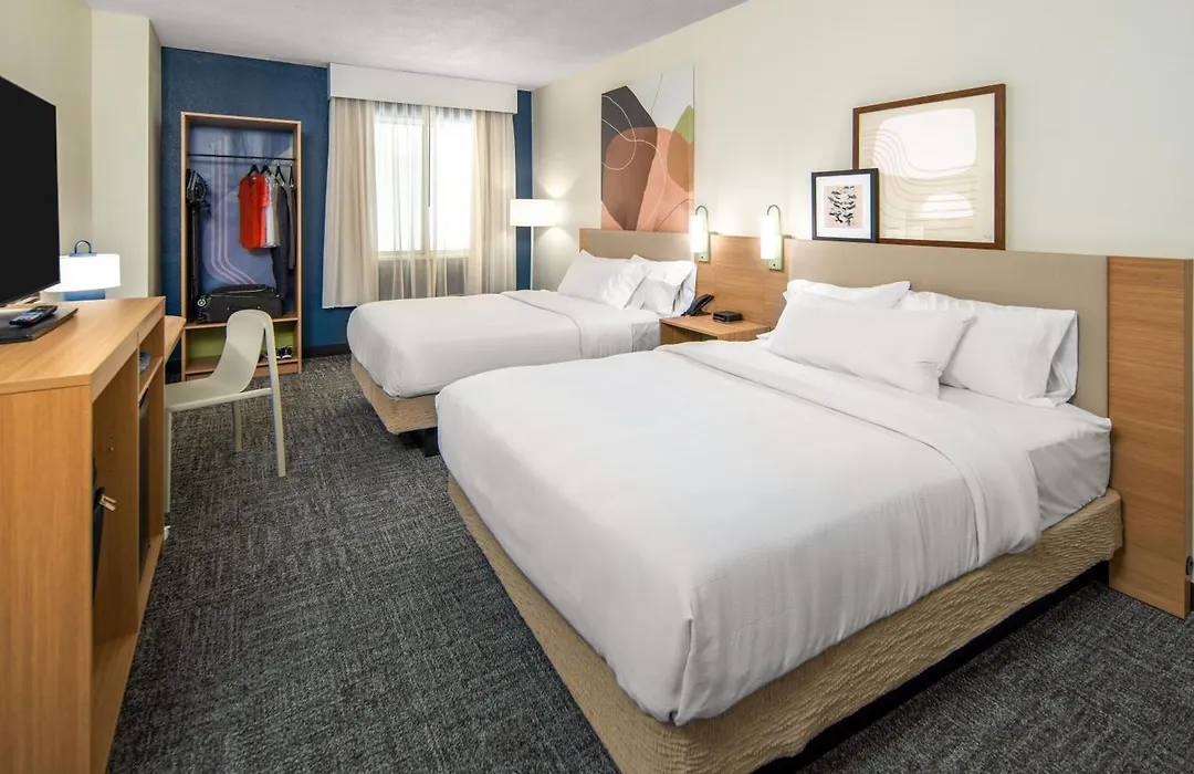 Spark By Hilton Hershey Near The Park-1