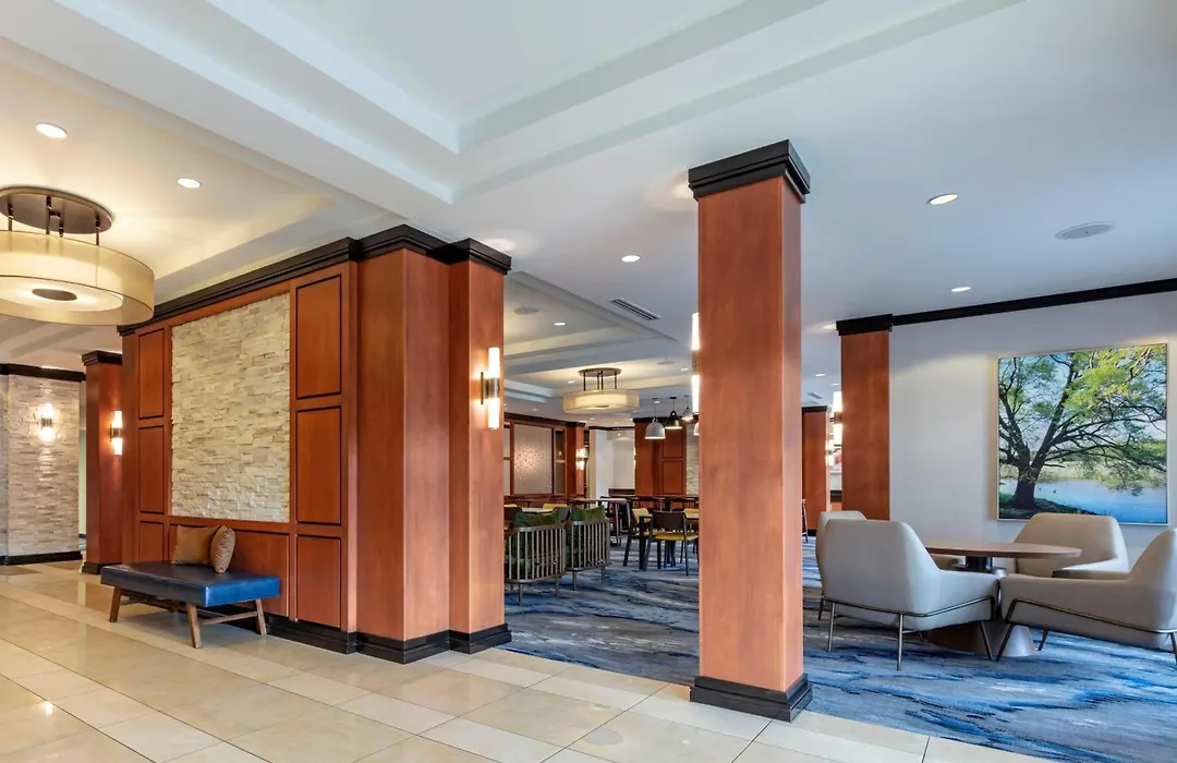 Fairfield Inn & Suites Columbus-1