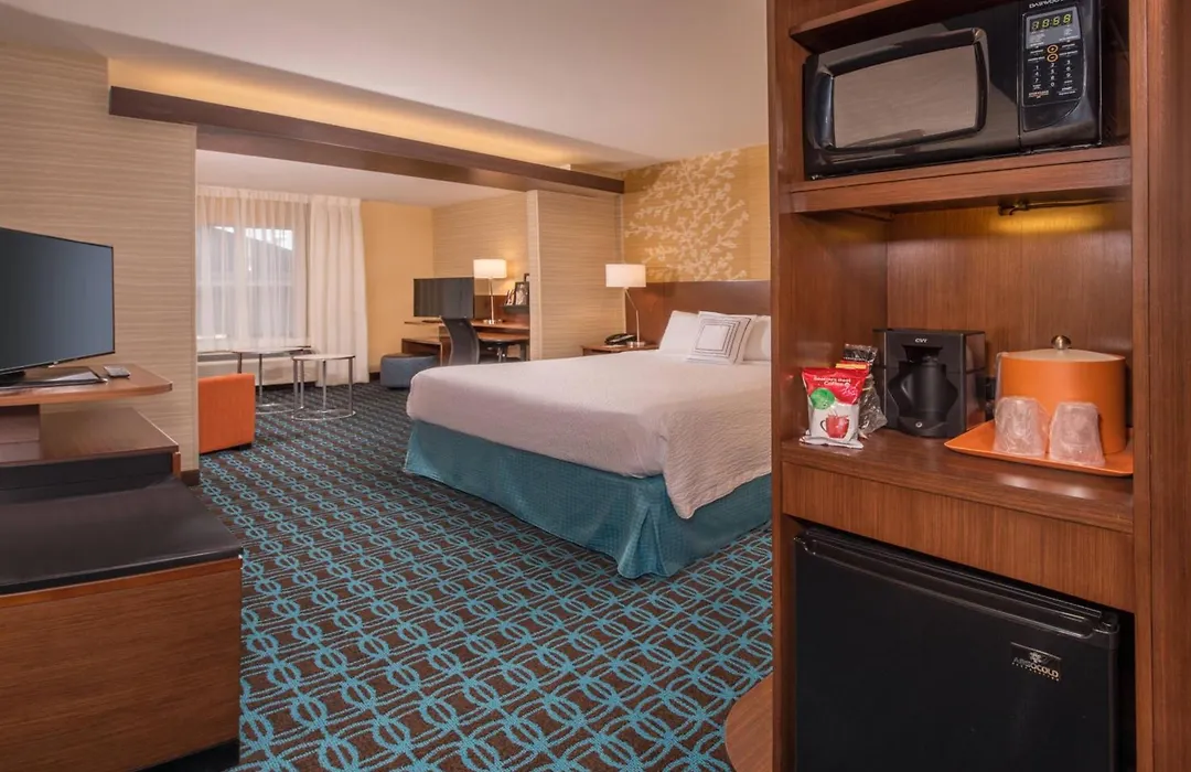 Fairfield Inn & Suites By Marriott Easton-1