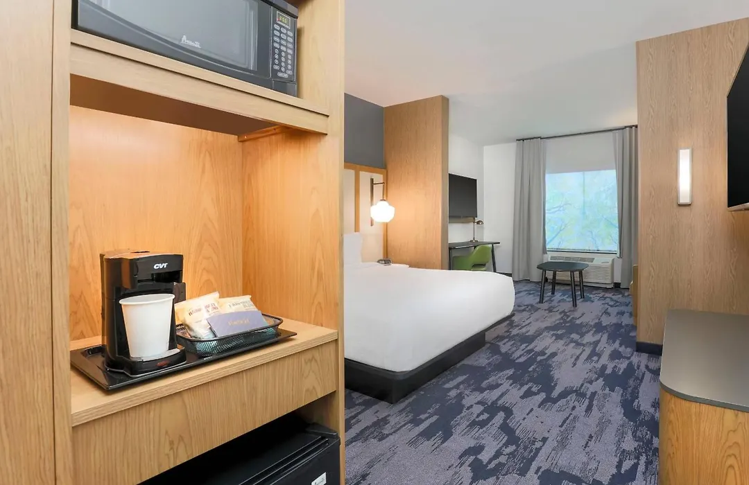 Fairfield By Marriott Inn & Suites Cape Coral North Fort Myers-1