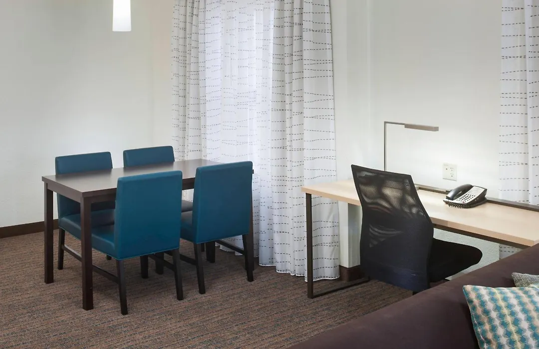 Residence Inn Kansas City Country Club Plaza-1