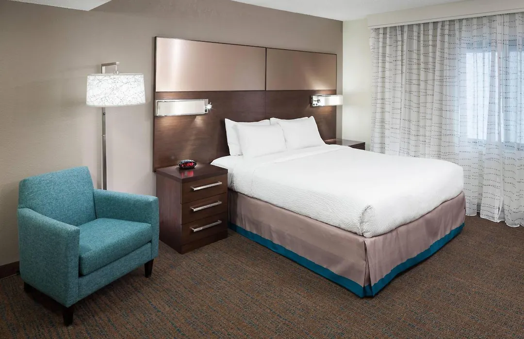Residence Inn Kansas City Country Club Plaza-1