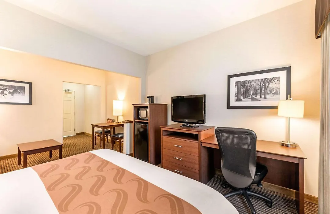 Quality Inn & Suites University Fort Collins-1