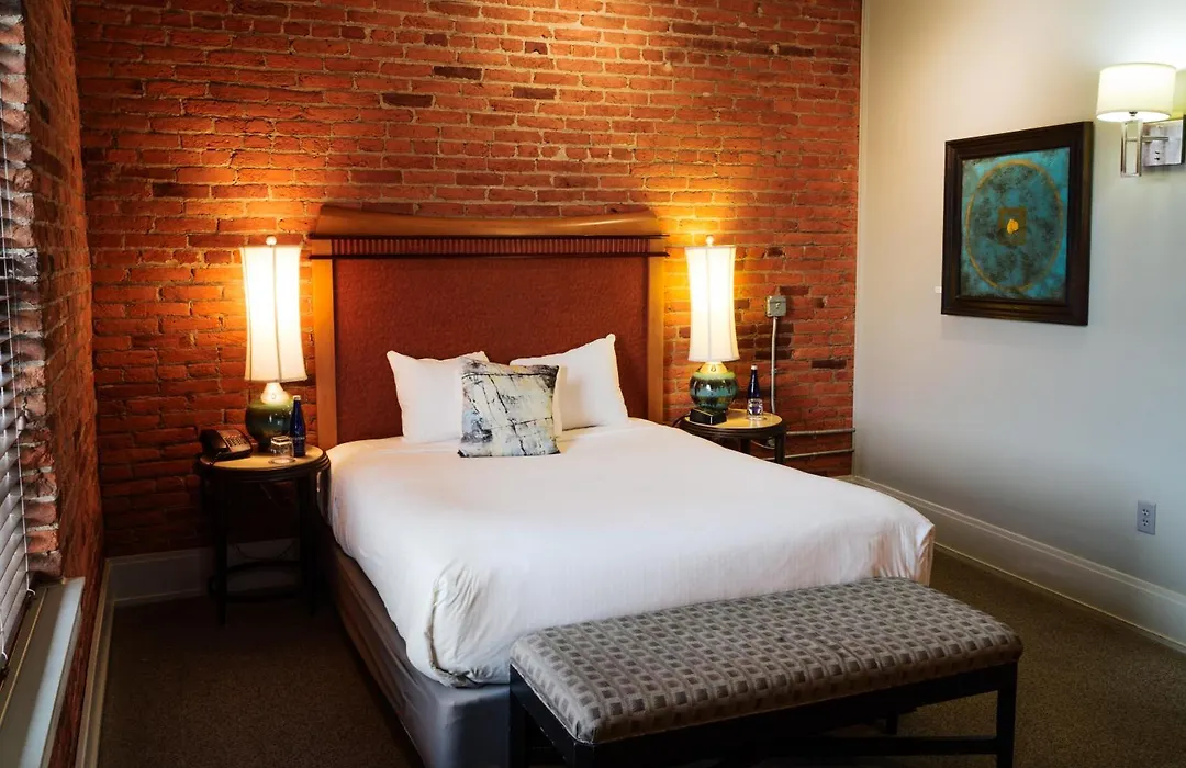 Lancaster Arts Hotel-1