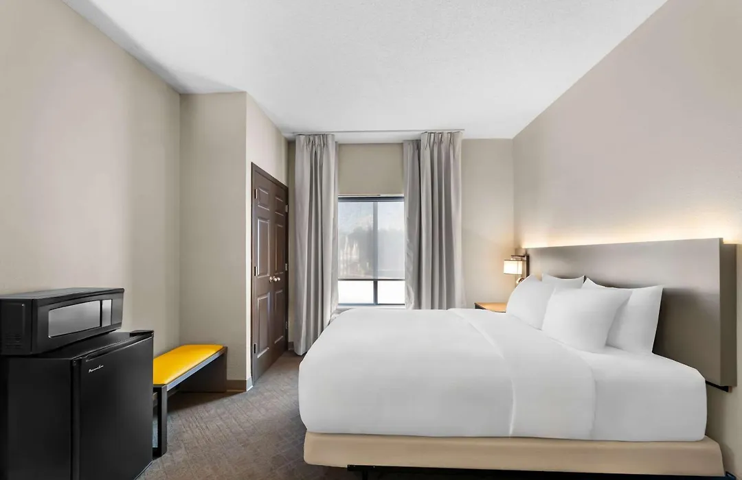 Comfort Suites Stevens Point-1