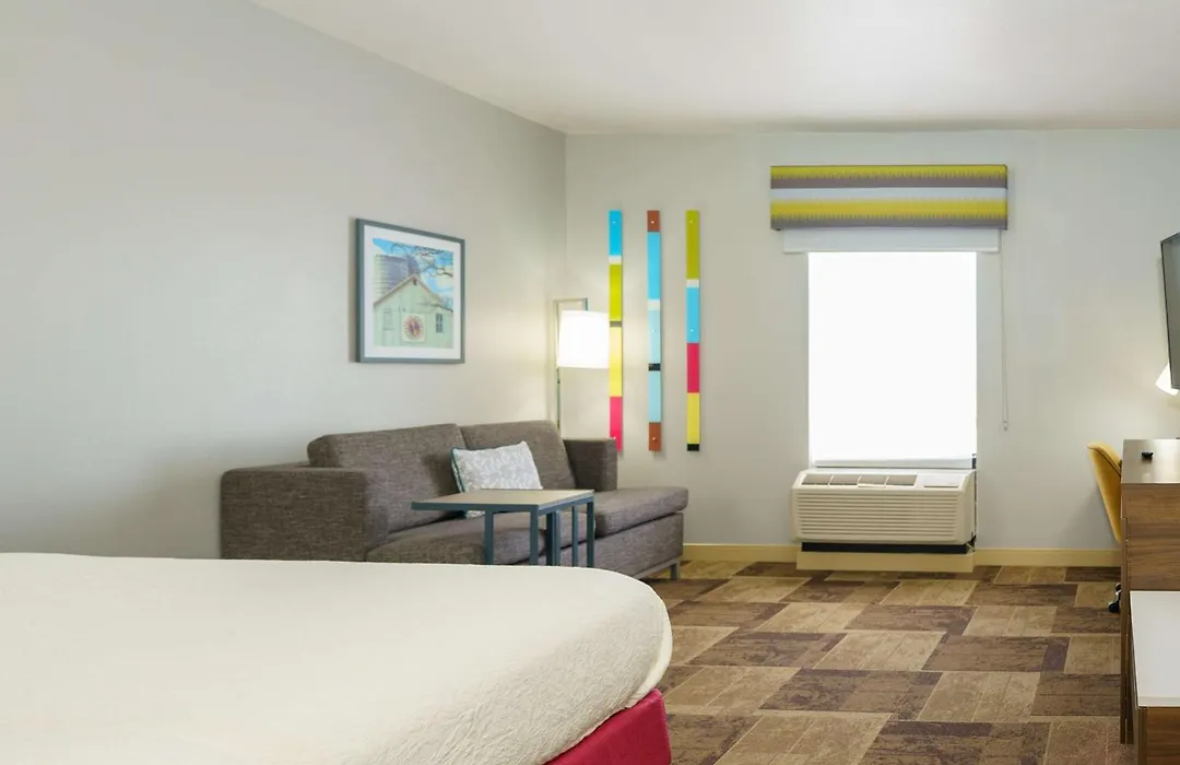 Hampton Inn Garden City-1