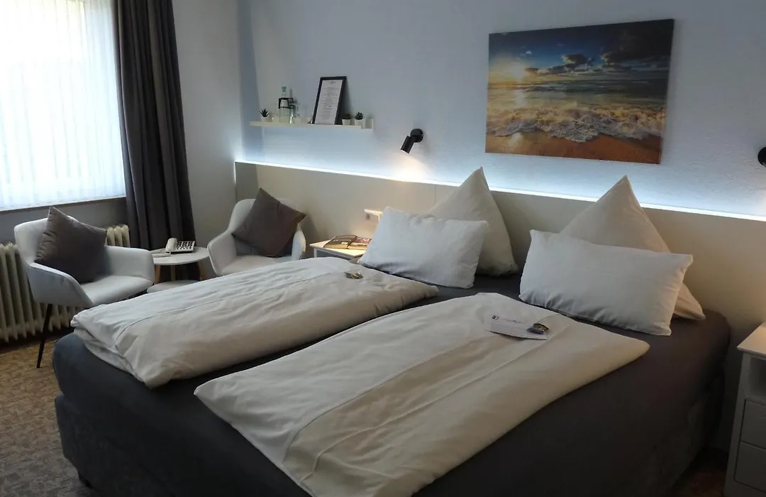 Hotel zum Rosenteich-1