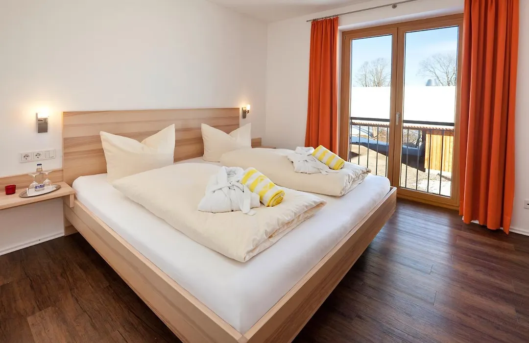 Seehotel und Appartements Schnöller-1