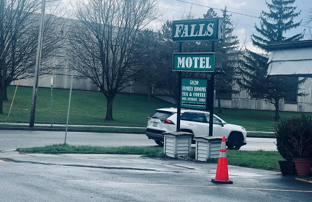 Falls Motel-1